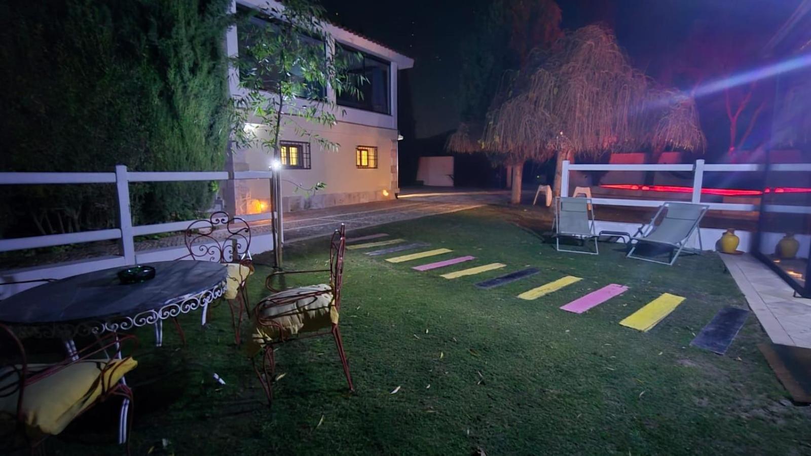 Hearts & Ponies Apartamentos Con Piscinas Privadas Cerca De La Warner ชินชอน ภายนอก รูปภาพ